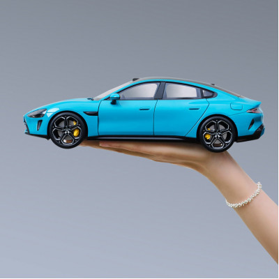 Модель автомобиля Xiaomi SU7 1:18 Model Car Blue Bay